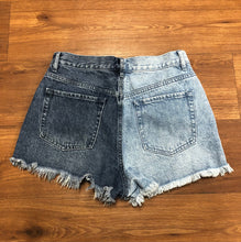 Load image into Gallery viewer, Size 28 Pacsun Shorts