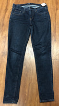 Load image into Gallery viewer, Size 4 old navy Jeans