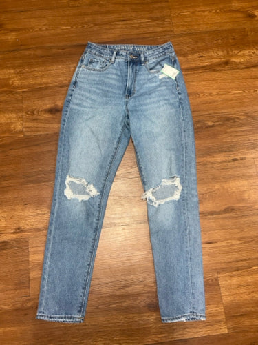 Size 2 American Eagle mom jeans