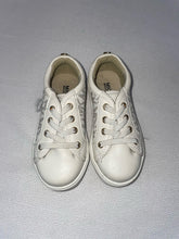 Load image into Gallery viewer, michael kors 7 shoes