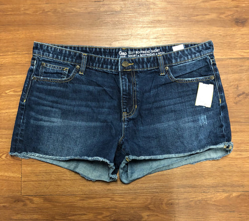 Size 16 Gap sexy boyfriend shorts