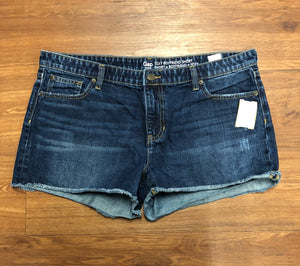 Size 16 Gap sexy boyfriend shorts