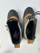 Load image into Gallery viewer, Sorel 7.5 shoes