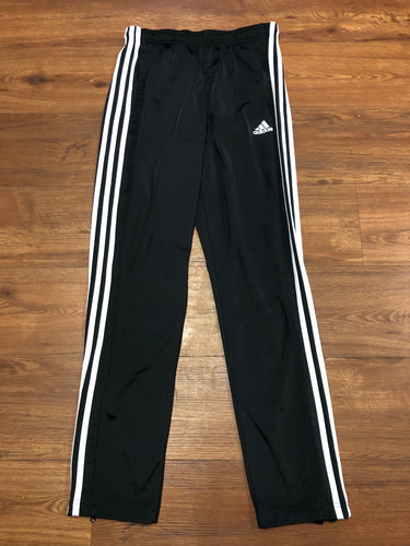 Size Med adidas jogger  Pants