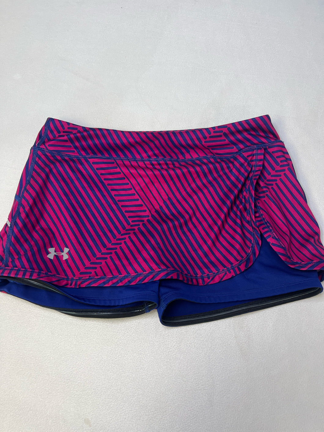 Womens Size S under armour Skirt