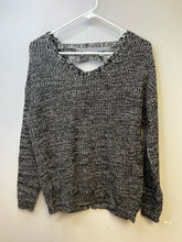 Load image into Gallery viewer, womens Size S Sweater