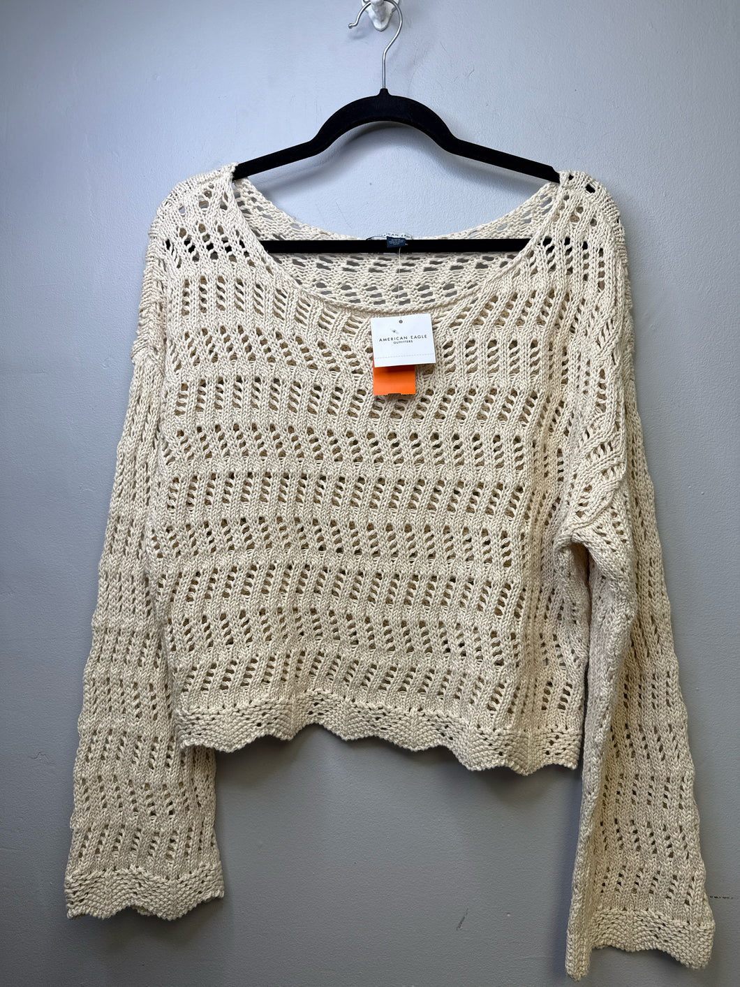 Size M American Eagle bnwt sweater