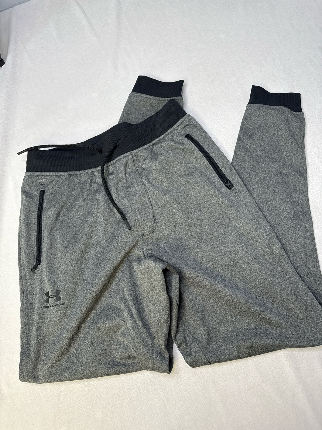Size Med UA jogger  Pants