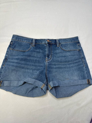 Size 12 old navy Shorts