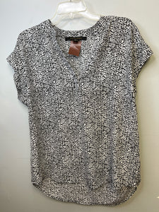 womens Size M Shirt