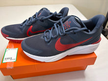 Load image into Gallery viewer, Nike 6Y shoes