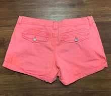 Load image into Gallery viewer, Size 6 Aero Shorts