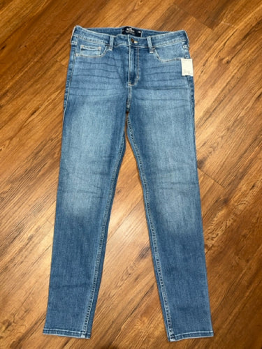 Size 10R Hollister high rise super skinny jeans