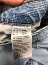 Load image into Gallery viewer, Size 12 American Eagle Jeans