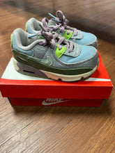 Load image into Gallery viewer, Nike Air 8 shoes