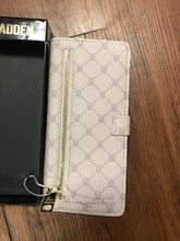 Load image into Gallery viewer, Brand New Steve Madden Wallet