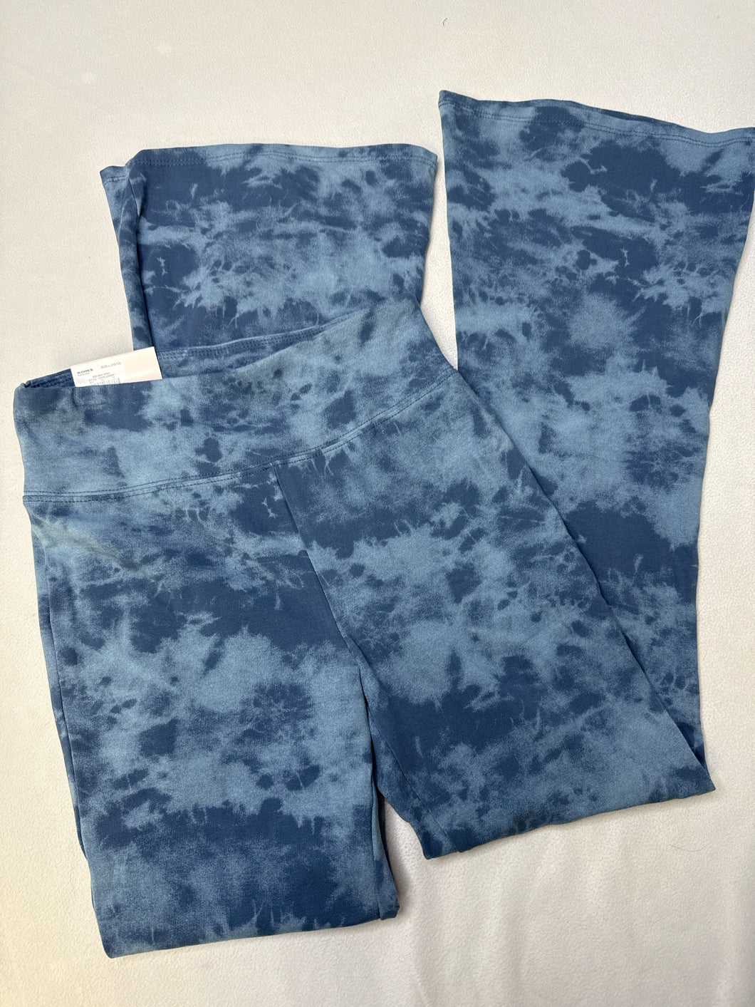 10-12 SO flare bnwt  Leggings