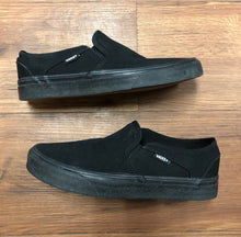 Load image into Gallery viewer, vans 7.5 shoes