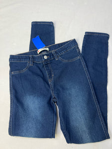 12 Levis jeggings
