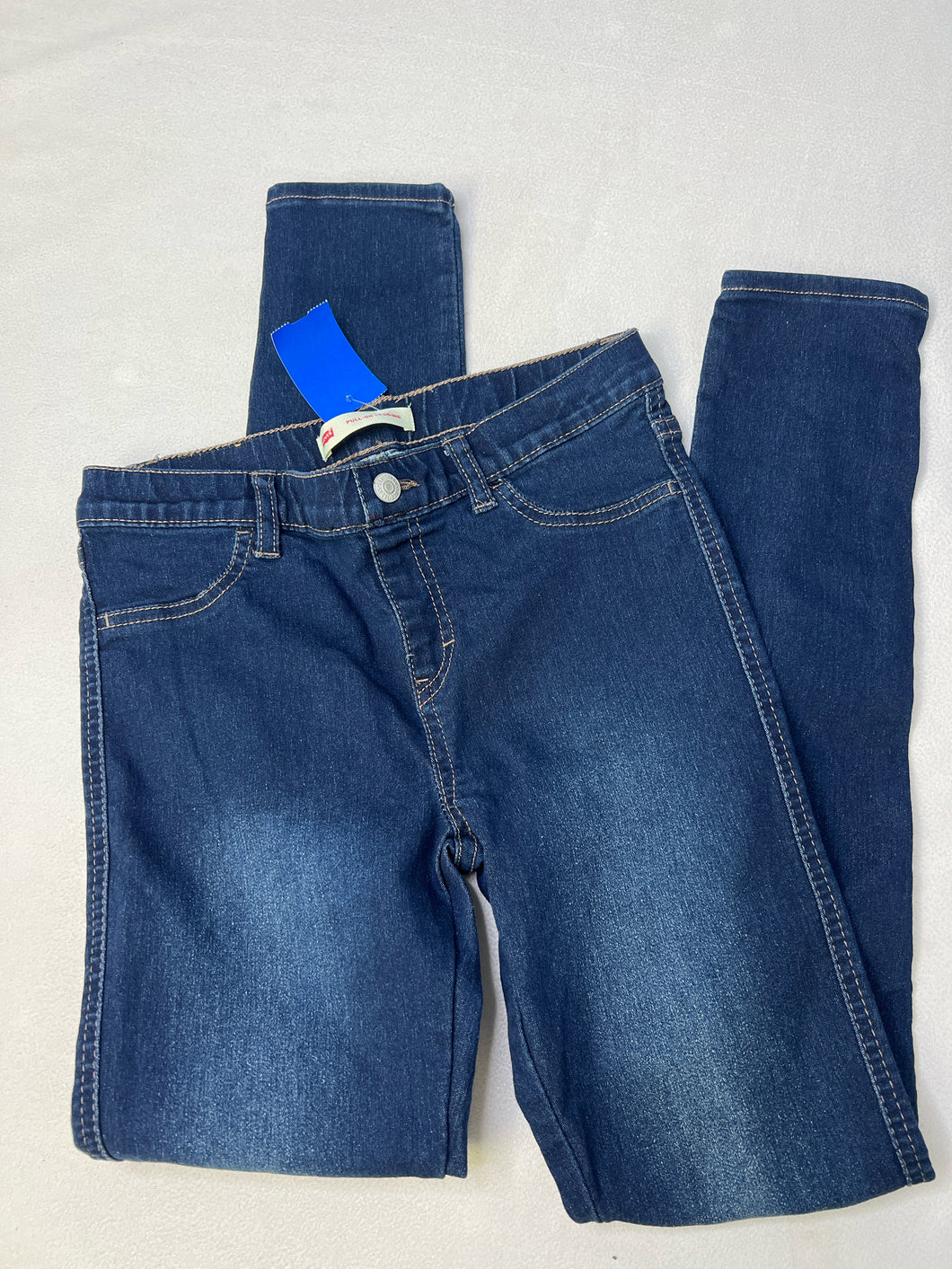 12 Levis jeggings
