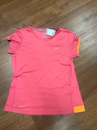 youth large girls Nike Shirt
