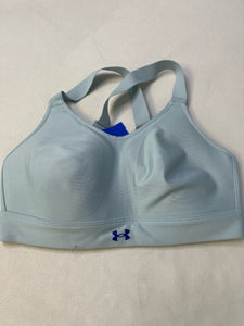 Size M under armour fitted sports bra