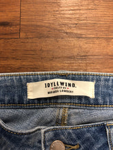 Load image into Gallery viewer, Size 10 Jeans IDYLLWIND fueld by Miranda Lambert, Rebel 32 length