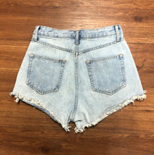 Load image into Gallery viewer, Size 4 Wild Fable highest rise shorts
