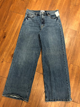 Load image into Gallery viewer, Size 12 Nine West Jeans