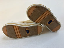 Load image into Gallery viewer, Kid's Keds Size 6 Shoes