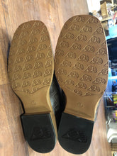 Load image into Gallery viewer, 6 Double Barrel cowboy boots  shoes