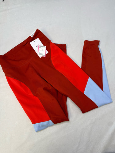 Size XS Nike womens bnwt  Leggings