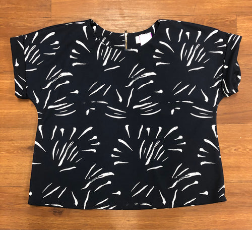 womens Size M Shirt by melloday