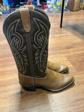 Load image into Gallery viewer, Bronco 7.5 shoes
