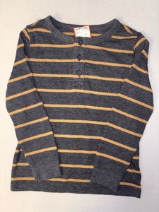 Boys 5t old navy Shirt
