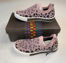 Load image into Gallery viewer, shoes