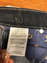 Load image into Gallery viewer, Size 11/12 Wrangler Jeans
