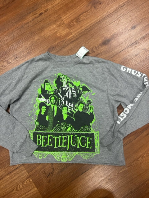 Size M long sleeve beetlejuice Shirt