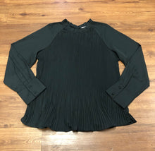 Load image into Gallery viewer, Size 3X bnwt shirt