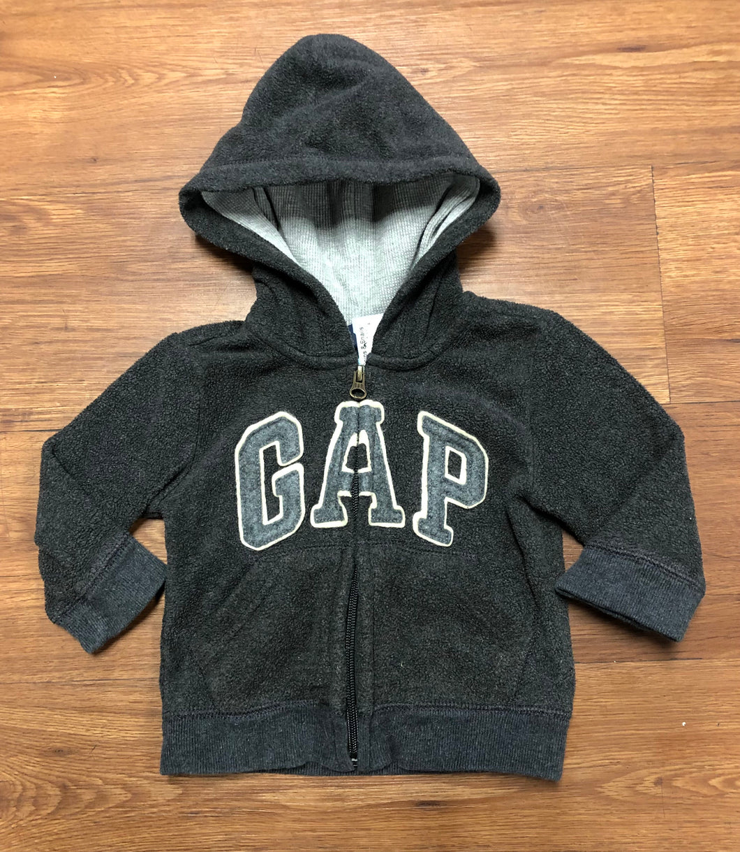boys 12-18 mos Baby Gap Sweatshirt