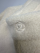 Load image into Gallery viewer, Size XS/S Lululemon pullover