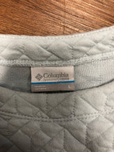 Load image into Gallery viewer, Size L Columbia Sweatshirt