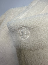 Load image into Gallery viewer, Size XS/S Lululemon pullover