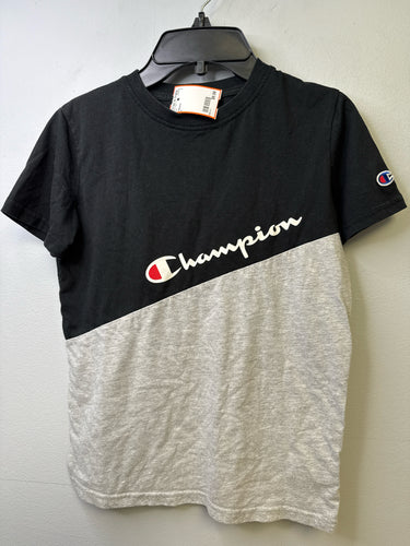 M champion Shirt