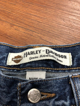 Load image into Gallery viewer, Size 34x32 Jeans traditional
