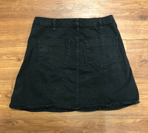 Size 8 mossimo Skirt, button front
