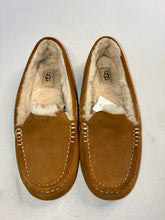 Load image into Gallery viewer, Women's UGG Ansley Size 9 Slippers