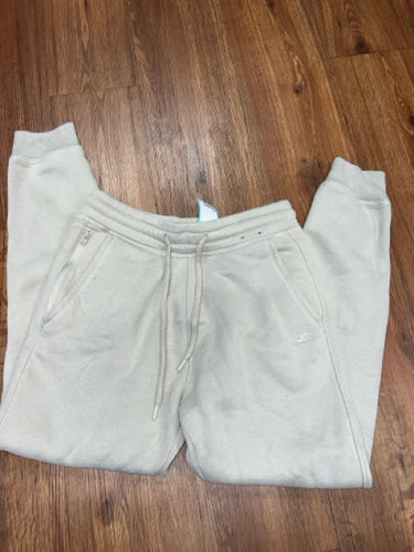 Size XST  Hollister jogger pants