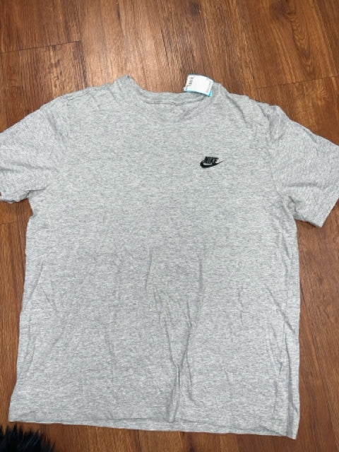 Size L shirt, gray