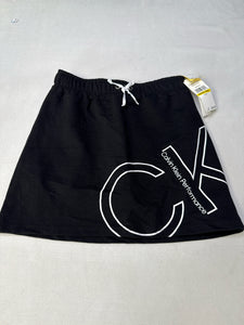 8/10 Calvin Klein Skort